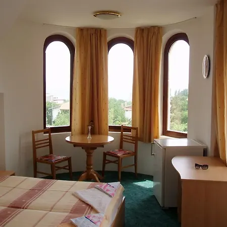 Diva Guest house 3*
